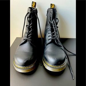 Dr. Martens Boots (Big Kid)